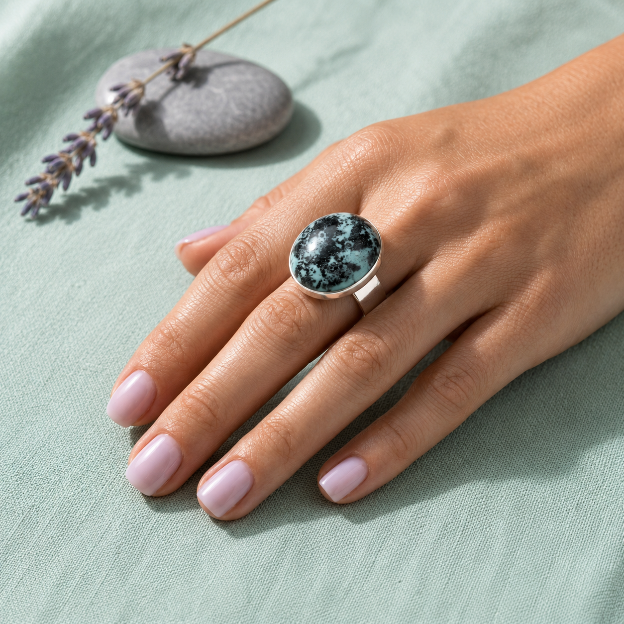ANUVA Marble Speckle Ceramic Statement Ring Black & White